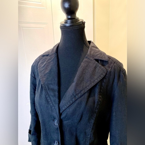 Olsen Europe black short button blazer with shorter sleeves w/ slits, back panel - Picture 5 of 8